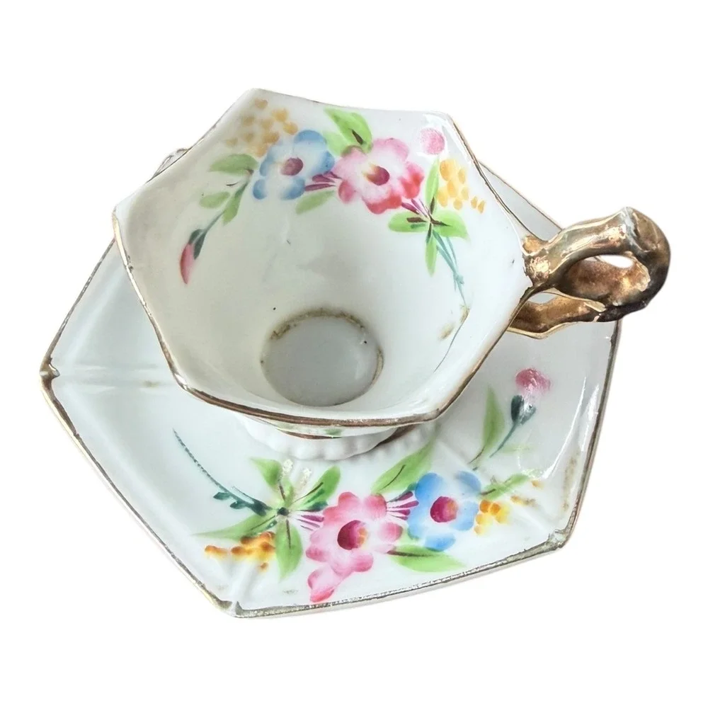 Occupied Japan Tea Cup Saucer Set Vintage‎ Hexagonal Floral Porcelain Gold Trim
